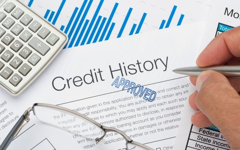 Xem xét lịch sử tín dụng và thu nhập trước khi mua trả góp chung cư
